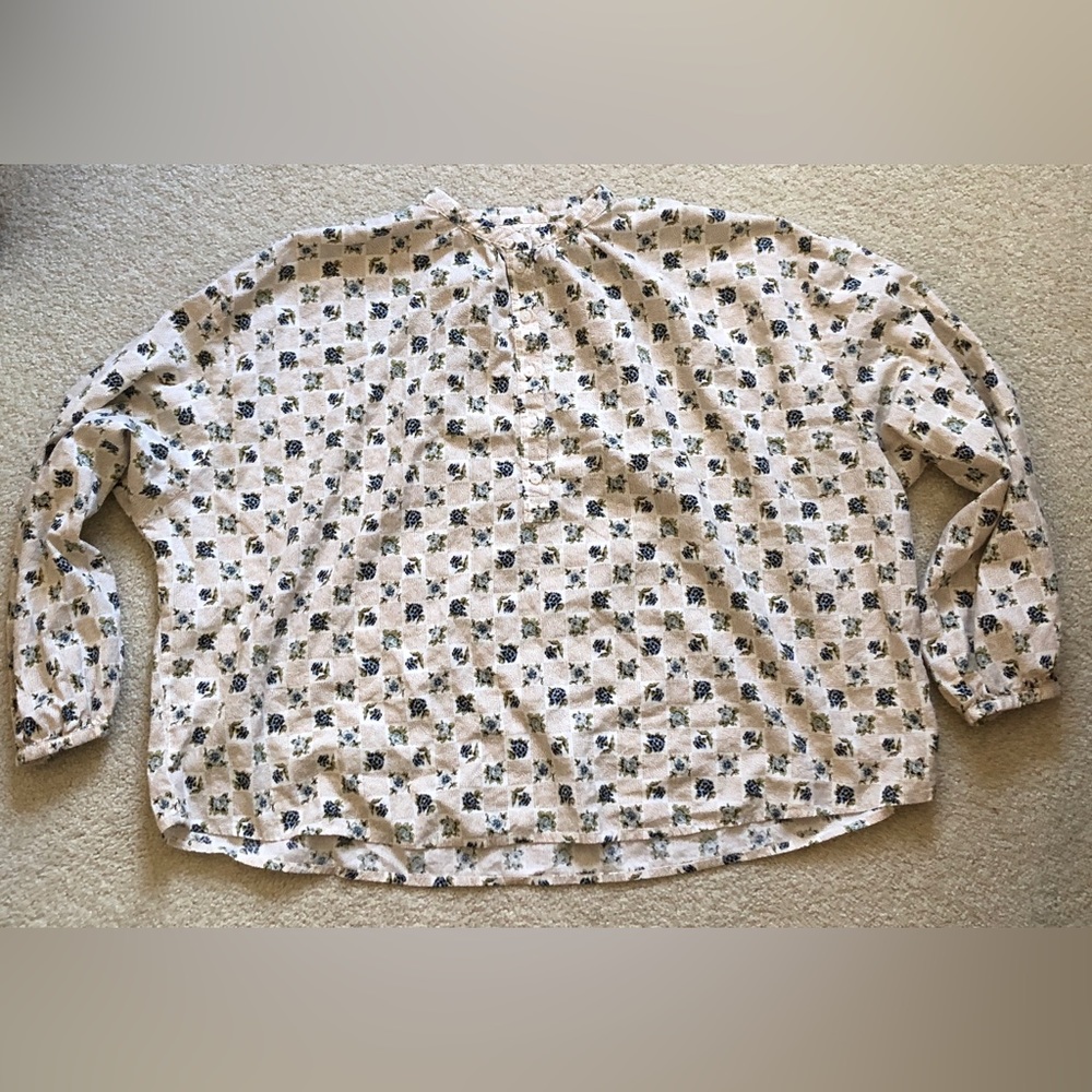 Target button floral loose blouse